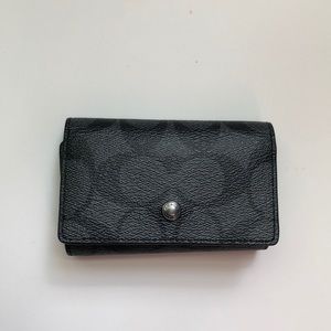 Graphite Coach 5 key ring holder, w/pockets